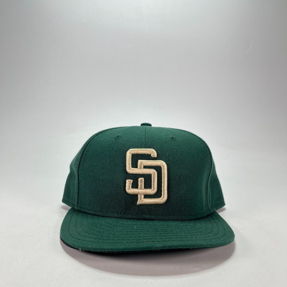 New Era 59FIFTY Green Gold Fitted Hat Authentic Collection Cap Men's Size 7 1/4